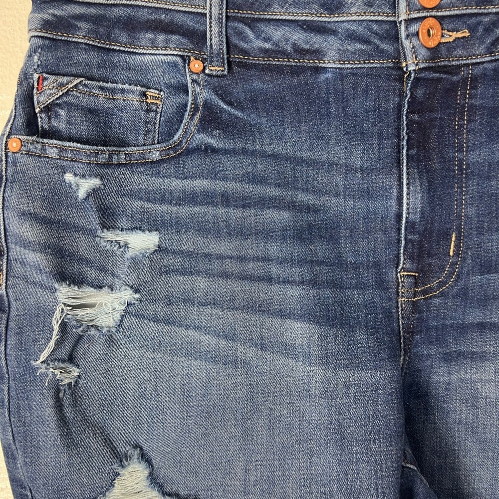 NWT Edgely denim shorts distressed size 16 high rise original fit stretch - Picture 4 of 8